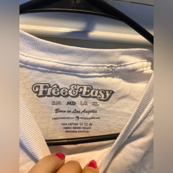 Free & Easy White Tee Shirt New Without Tags Medium - Picture 3 of 4